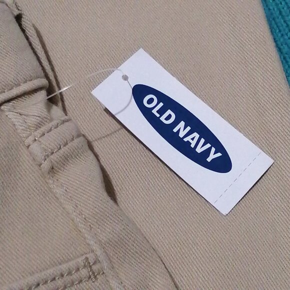 NWT-- Old Navy Ballerina Jeggings in Khaki - Picture 4 of 8